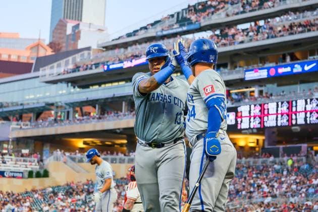 August 13, 2024, Minneapolis, Minnesota, USA: Kansas City Royals catcher SALVADOR PEREZ (13) celebrates a solo home run during a MLB, Baseball Herren, USA game between the Minnesota Twins and the Kansas City Royals at Target Field. The Twins won 13-3. Minneapolis USA - ZUMAg254 20240813_zsp_g254_030 Copyright: xStevenxGarciax