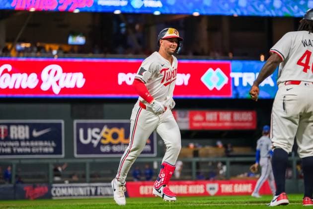 August 13, 2024, Minneapolis, Minnesota, USA: Minnesota Twins second baseman KYLE FARMER (12) celebrates a 2-run home run in the seventh inning during a MLB, Baseball Herren, USA game between the Minnesota Twins and the Kansas City Royals at Target Field. The Twins won 13-3. Minneapolis USA - ZUMAg254 20240813_zsp_g254_039 Copyright: xStevenxGarciax