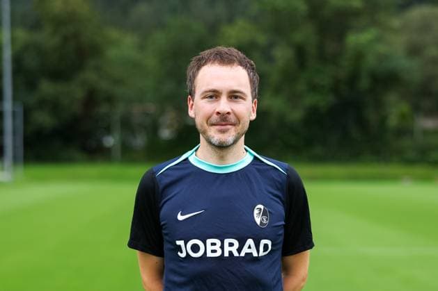 Hubert Mahler Head of Athletics Medicine , Football, Regionalliga Suedwest, SC Freiburg II, Team presentation, 04 07 2024, Freiburg Football School, Freiburg im Breisgau, Germany Freiburg im Breisgau Freiburg Football School Baden Wuerttemberg Germany Copyright: xGrantxHubbsx