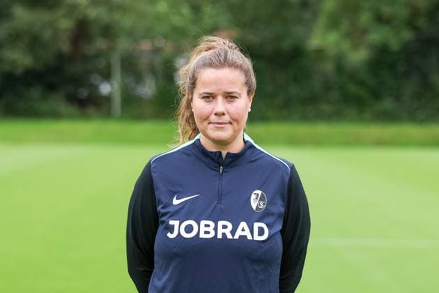 Larissa Kern Physiotherapist , Soccer, Regionalliga Suedwest, SC Freiburg II, Team presentation, 04 07 2024, Freiburg Soccer School, Freiburg im Breisgau, Germany Freiburg im Breisgau Freiburg Soccer School Baden Wuerttemberg Germany Copyright: xGrantxHubbsx