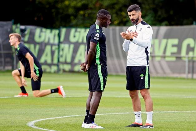 Cercle Brugge v Molde - UEFA Europa League - media activities BRUGGE, BELGIUM - AUGUST 14 : Muslic Miron head coach of Cercle Brugge and Denkey Kevin forward of Cercle Brugge pictured during a training session prior the UEFA Europa League third qualifying round 2nd leg match between Cercle Brugge and Molde on August 14, 2024 in Brugge, Belgium, 14 08 2024 Brugge Belgium  Copyright: xJanxDexMeuleneirx