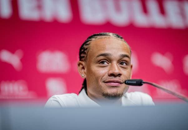 Leipzigs Xavi Simons answers the journalists questions Press conference RB Leipzig on August 6, 2024 Red Bull Academy, Leipzig Press conference RB Leipzig