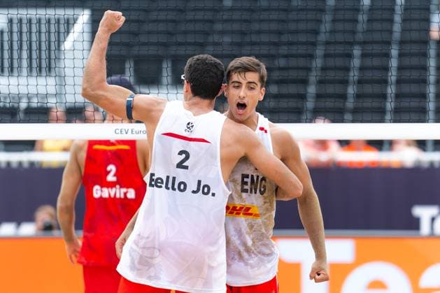 2024-08-14 CEV Beach volleyball, Beachvolleyball European Championships - Day 2 THE HAGUE, NETHERLANDS - AUGUST 14: Javier Bello of England and Joaquin Bello of England during Day 2 of the CEV Beach Volleyball European Championships at The Hague Beach Stadium on August 14, 2024 in The Hague, Netherlands. (Photo by Joris Verwijst BSR Agency) The Hague Netherlands Content not available for redistribution in The Netherlands directly or indirectly through any third parties. Copyright: xBSRxAgencyx