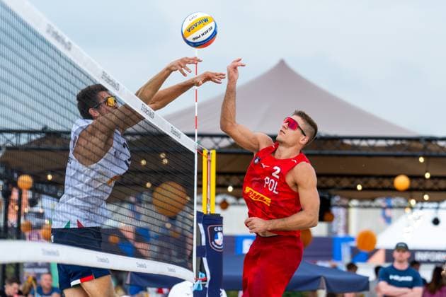 2024-08-14 CEV Beach volleyball, Beachvolleyball European Championships - Day 2 THE HAGUE, NETHERLANDS - AUGUST 14: Gianluca Dal Corso of Italy and Piotr Kantor of Poland during Day 2 of the CEV Beach Volleyball European Championships at The Hague Beach Stadium on August 14, 2024 in The Hague, Netherlands. (Photo by Joris Verwijst BSR Agency) The Hague Netherlands Content not available for redistribution in The Netherlands directly or indirectly through any third parties. Copyright: xBSRxAgencyx