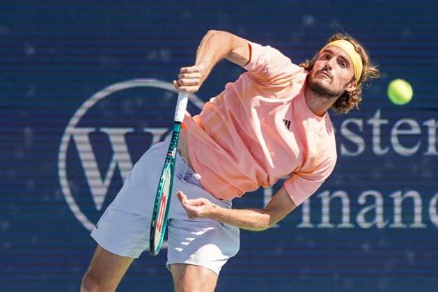 August 14, 2024, Mason, Ohio, USA: Stefanos Tsitsipas (GRE) serves to Jan-Lennard Struff (not pictured) during the first round of the 2024 Cincinnati Open at Lindner Family Tennis Center. Mason USA - ZUMAw109 20240814_fap_w109_004 Copyright: xDebbyxWongx