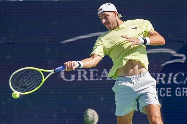 Sport Themen der Woche KW33 Sport Bilder des Tages August 14, 2024, Mason, Ohio, USA: Jan-Lennard Struff (GER) returns a shot to Stefanos Tsitsipas (not pictured) during the first round of the 2024 Cincinnati Open at Lindner Family Tennis Center. Mason USA - ZUMAw109 20240814_fap_w109_008 Copyright: xDebbyxWongx