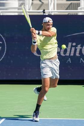 August 14, 2024, Mason, Ohio, USA: Jan-Lennard Struff (GER) returns a shot to Stefanos Tsitsipas (not pictured) during the first round of the 2024 Cincinnati Open at Lindner Family Tennis Center. Mason USA - ZUMAw109 20240814_fap_w109_009 Copyright: xDebbyxWongx