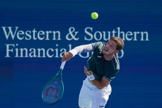 August 14, 2024, Mason, Ohio, USA: Pablo Carreno Busta (ESP) serves to Sebastian Korda (not pictured) during the mens singles first round of the 2024 Cincinnati Open at Lindner Family Tennis Center. Mason USA - ZUMAw109 20240814_fap_w109_067 Copyright: xDebbyxWongx