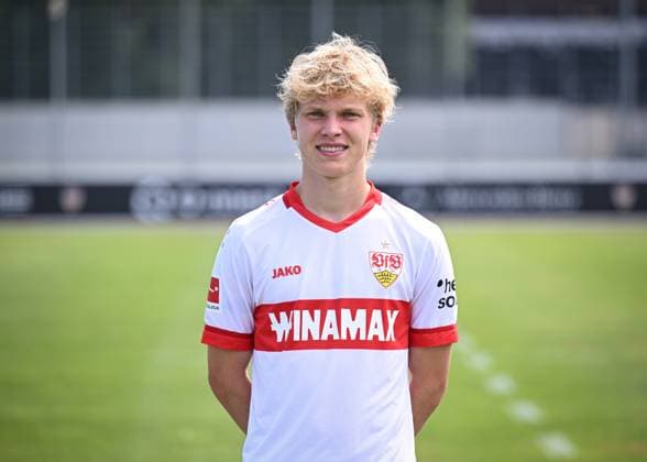 FOOTBALL 1 BUNDESLIGA 13 08 2024 Portraettermin 2024 2025 at VfB Stuttgart on the training ground Frans Kraetzig VfB Stuttgart