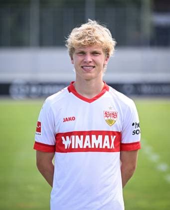 FOOTBALL 1 BUNDESLIGA 13 08 2024 Portraettermin 2024 2025 at VfB Stuttgart on the training ground Frans Kraetzig VfB Stuttgart