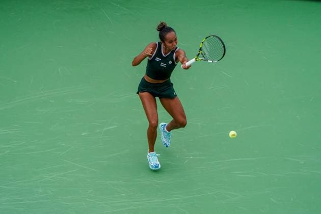 Cincinnati Open: Second Round Matches Leylah Fernandez is being seen during her second-round match at the Cincinnati Open tennis tournament in Mason, Ohio, on August 15, 2024. Mason Ohio United States  Copyright: xJasonxWhitmanx originalFilename:whitman-cincinna240815_npYFn.jpg
