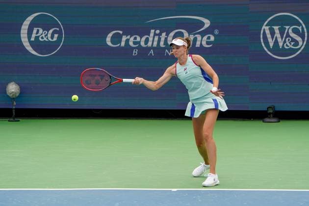 Cincinnati Open: Second Round Matches Elena Rybakina is playing during her second-round match at the Cincinnati Open tennis tournament in Mason, Ohio, on August 15, 2024. Mason Ohio United States  Copyright: xJasonxWhitmanx originalFilename:whitman-cincinna240815_npram.jpg