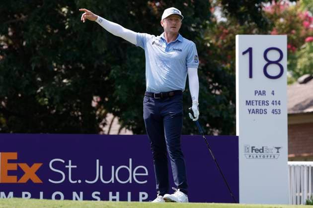 MEMPHIS, TN - AUGUST 15: Mackenzie Hughes points as his tee shot on No. 18 goes off line during the first round of the FedEx St. Jude Championship, August 15, 2024 at TPC Southwind in Memphis, Tennessee. (Photo by Matthew Maxey Icon Sportswire) GOLF: AUG 15 PGA, Golf Herren FedExCup Playoffs - FedEx St. Jude Championship EDITORIAL USE ONLY Icon24081518