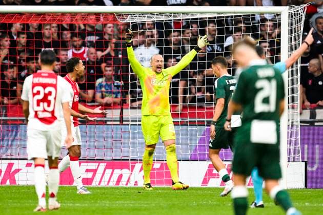 AMSTERDAM - Ajax goalkeeper Remko Pasveer of Ajax reacts during the 3rd qualifying round UEFA Europa League match between Ajax and Panathinaikos at the Johan Cruijff ArenA on August 15, 2024 in Amsterdam. ANP OLAF KRAAK Ajax Amsterdam v Panathinaikos 2024 35 xVIxANPxSportx xxANPxIVx 506070355 originalFilename: 506070355.jpg