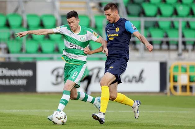 UEFA Europa League Third Qualifying Round Second Leg, Tallaght Stadium, Dublin 15 8 2024 Shamrock Rovers vs Celje Shamrock Rovers Aaron Greene and Damjan VukliÅ¡eviÄ of Celje Aaron Greene and Damjan VukliÅ¡eviÄ 15 8 2024  Copyright: x INPHO LaszloxGeczox LG_000379