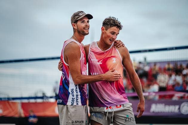 Beach volleyball men Allianz German Beach Tour 2024 Tourstop Kühlungsborn 2 15 08 2024 f l Niklas Held and Hennes Nissen Kühlungsborn beach at the pier Mecklenburg Western Pomerania Germany