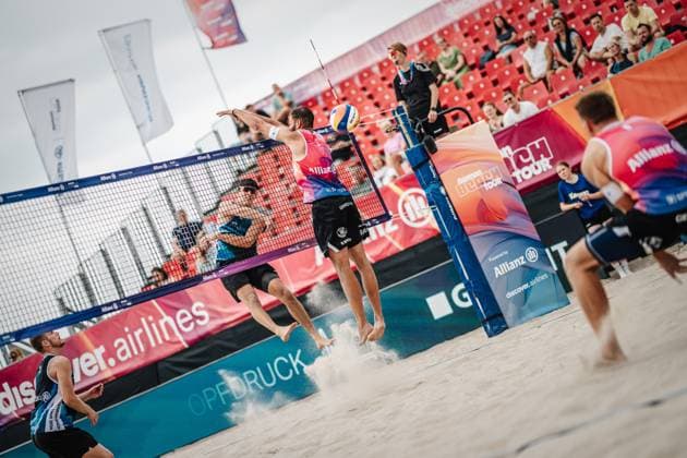 Beach volleyball men Allianz German Beach Tour 2024 Tourstop Kühlungsborn 2 15 08 2024 Yannik Ahr on the attack Kühlungsborn beach at the pier Mecklenburg Western Pomerania Germany