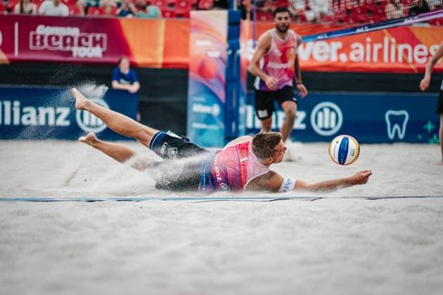 Beach volleyball men Allianz German Beach Tour 2024 Tourstop Kühlungsborn 2 15 08 2024 Luis Kubo jumps to the ball Kühlungsborn beach at the pier Mecklenburg Western Pomerania Germany