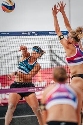 Beach volleyball women Allianz German Beach Tour 2024 Tourstop Kühlungsborn 2 15 08 2024 Leonie Klinke on the attack Kühlungsborn beach at the pier Mecklenburg Vorpommern Germany