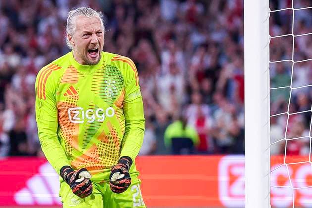AMSTERDAM, 15-08-2024 , JohanCruyffStadium Football UEFA Europa League qualifier season 2024 2025. Ajax goalkeeper Remko Pasveer celebrates after stopping penalty during the match Ajax - Panathinaikos. Ajax - Panathinaikos  x26038350x Copyright: