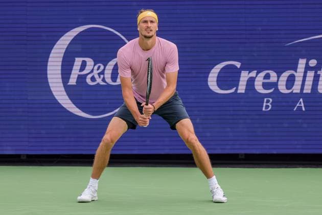 August 15, 2024, Mason, Ohio, U.S: Alexander Zverev (GER) awaits a serve during ThursdayÃ¢â‚¬â ¢s round of the Cincinnati Open at the Lindner Family Tennis Center , Mason, Oh. Mason USA - ZUMAs304 20240815_zaf_s304_025 Copyright: xScottxStuartx