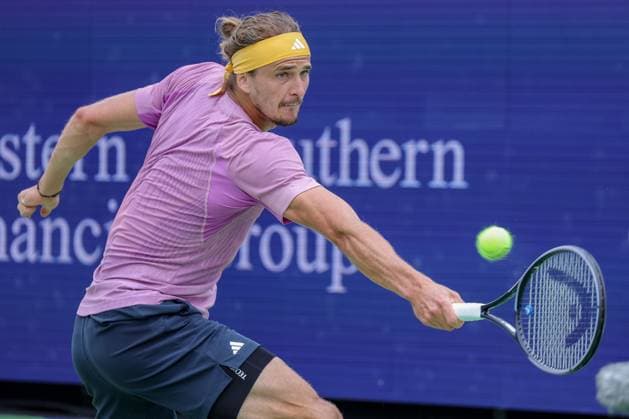 August 15, 2024, Mason, Ohio, U.S: Alexander Zverev (GER) hits a backhand shot during ThursdayÃ¢â‚¬â ¢s round of the Cincinnati Open at the Lindner Family Tennis Center , Mason, Oh. Mason USA - ZUMAs304 20240815_zaf_s304_027 Copyright: xScottxStuartx