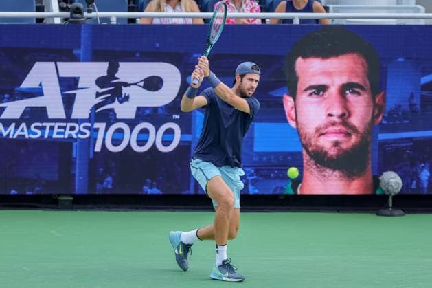 August 15, 2024, Mason, Ohio, U.S: Karen Khachanov (RUS) warms up prior to ThursdayÃ¢â‚¬â ¢s round of the Cincinnati Open at the Lindner Family Tennis Center , Mason, Oh. Mason USA - ZUMAs304 20240815_zaf_s304_042 Copyright: xScottxStuartx