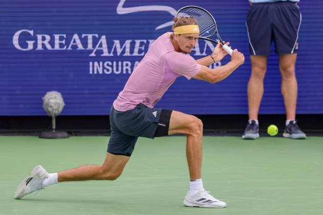August 15, 2024, Mason, Ohio, U.S: Alexander Zverev (GER) hits a backhand shot during ThursdayÃ¢â‚¬â ¢s round of the Cincinnati Open at the Lindner Family Tennis Center , Mason, Oh. Mason USA - ZUMAs304 20240815_zaf_s304_007 Copyright: xScottxStuartx