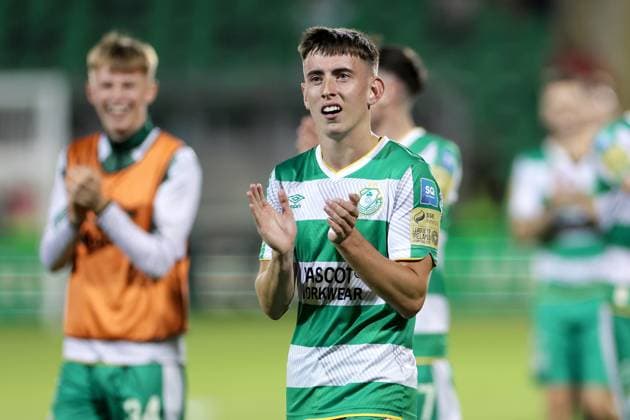 UEFA Europa League Third Qualifying Round Second Leg, Tallaght Stadium, Dublin 15 8 2024 Shamrock Rovers vs Celje Shamrock Rovers Darragh Burns applauds the fans Darragh Burns applauds the fans 15 8 2024  Copyright: x INPHO LaszloxGeczox LG_004056