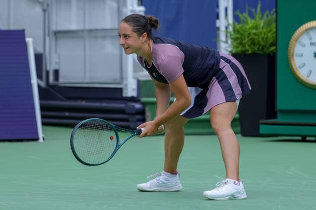 August 15, 2024, Mason, Ohio, U.S: Elisabetta Cocciaretto (ITA) prepares to return serve during ThursdayÃ¢â‚¬â ¢s round of the Cincinnati Open at the Lindner Family Tennis Center , Mason, Oh. Mason U.S - ZUMAs304 20240815_zaf_s304_087 Copyright: xScottxStuartx