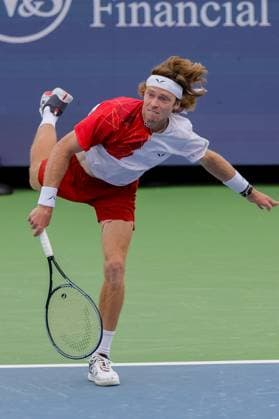 August 15, 2024, Mason, Ohio, U.S: Andrey Rublev (RUS) serves during ThursdayÃ¢â‚¬â ¢s round of the Cincinnati Open at the Lindner Family Tennis Center , Mason, Oh. Mason U.S - ZUMAs304 20240815_zaf_s304_159 Copyright: xScottxStuartx