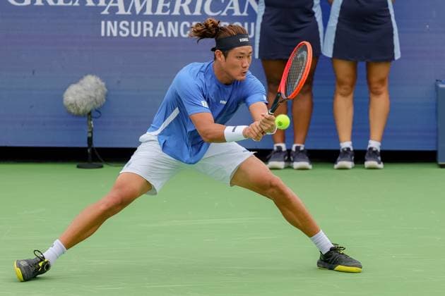 August 15, 2024, Mason, Ohio, U.S: Zhizhen Zhang (CHN) hits a two-handed backhand during ThursdayÃ¢â‚¬â ¢s round of the Cincinnati Open at the Lindner Family Tennis Center , Mason, Oh. Mason U.S - ZUMAs304 20240815_zaf_s304_162 Copyright: xScottxStuartx