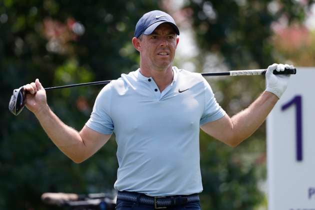 Sport Bilder des Tages MEMPHIS, TN - AUGUST 15: Rory McIlroy watches his tee shot on No. 18 during the first round of the FedEx St. Jude Championship, August 15, 2024 at TPC Southwind in Memphis, Tennessee. (Photo by Matthew Maxey Icon Sportswire) GOLF: AUG 15 PGA, Golf Herren FedExCup Playoffs - FedEx St. Jude Championship EDITORIAL USE ONLY Icon24081528