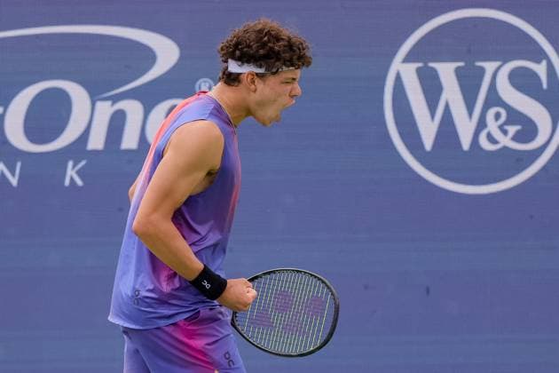 August 15, 2024, Mason, Ohio, U.S: Ben Shelton (USA) reacts to a shot during ThursdayÃ¢â‚¬â ¢s round of the Cincinnati Open at the Lindner Family Tennis Center , Mason, Oh. Mason U.S - ZUMAs304 20240815_zaf_s304_245 Copyright: xScottxStuartx