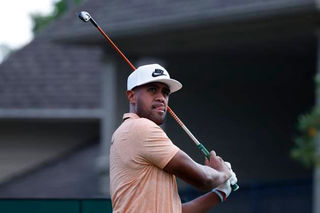 MEMPHIS, TN - AUGUST 15: Tony Finau watches his tee shot off No. 18 during the first round of the FedEx St. Jude Championship, August 15, 2024 at TPC Southwind in Memphis, Tennessee. (Photo by Matthew Maxey Icon Sportswire) GOLF: AUG 15 PGA, Golf Herren FedExCup Playoffs - FedEx St. Jude Championship EDITORIAL USE ONLY Icon24081554