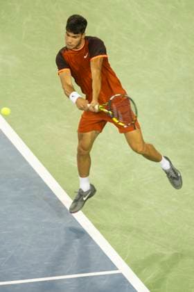 August 15, 2024, Mason, Oh, USA: 2024 Cincinnati Open Tennis, 2024 08 15 - Carlos Alcaraz hits a ball against opponent Gael Montfils. ZUMAPress Mason USA - ZUMAn24_ 20240815_zaf_n24_217 Copyright: xWallyxNellx