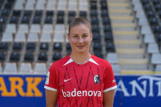 Julia Stierli SC Freiburg, 05 Media Day in the 2024 2025 season with SC Freiburg Women Copyright: xArnexAmbergx