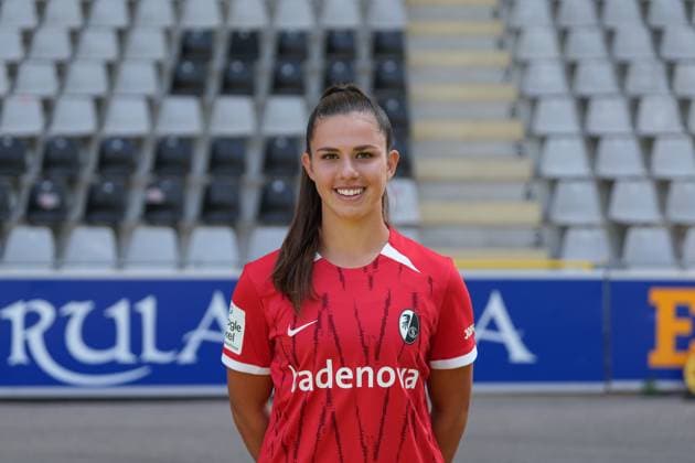 Leela Egli SC Freiburg, 20 Media Day in the 2024 2025 season with SC Freiburg Women Copyright: xArnexAmbergx
