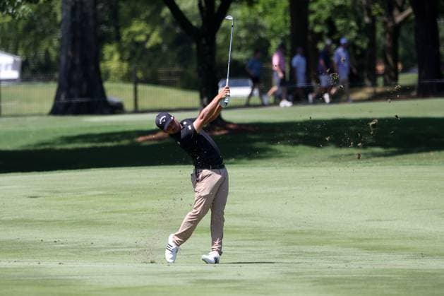 MEMPHIS, TN - AUGUST 16: Xander Schauffele (USA) during the second round of the 2024 FedEx St. Jude Championship on August 16, 2024 at TPC Southwind in Memphis, Tennessee. (Photo by Michael Wade Icon Sportswire) GOLF: AUG 16 PGA, Golf Herren FedExCup Playoffs - FedEx St. Jude Championship EDITORIAL USE ONLY Icon08162451