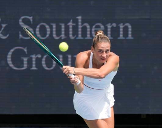 August 16, 2024: Marta Kostyuk (UKR )loses to Iga Swiatek (POL) 6-2, 6-2 at the Cincinnati Open being played at Lindner Family Tennis Center in Mason, Ohio, {USA} Tennisclix Cal Media Mason USA - ZUMAc04_ 20240816_zma_c04_019 Copyright: xLesliexBillmanx