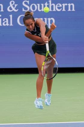 August 16, 2024, Mason, Ohio, U.S: Leylah Fernandez (CAN) serves during FridayÃ¢â‚¬â ¢s Round of Sixteen at the Cincinnati Open at the Lindner Family Tennis Center , Mason, Oh. Mason U.S - ZUMAs304 20240816_zaf_s304_170 Copyright: xScottxStuartx