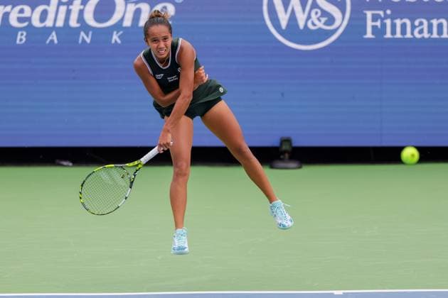 August 16, 2024, Mason, Ohio, U.S: Leylah Fernandez (CAN) serves during FridayÃ¢â‚¬â ¢s Round of Sixteen at the Cincinnati Open at the Lindner Family Tennis Center , Mason, Oh. Mason U.S - ZUMAs304 20240816_zaf_s304_173 Copyright: xScottxStuartx