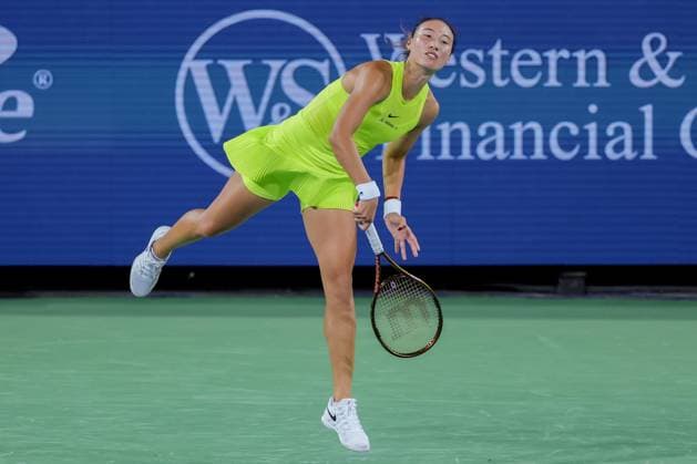 August 16, 2024, Mason, Ohio, U.S: Qinwen Zheng (Chn) serves during FridayÃ¢â‚¬â ¢s Round of Sixteen at the Cincinnati Open at the Lindner Family Tennis Center , Mason, Oh. Mason U.S - ZUMAs304 20240816_zaf_s304_253 Copyright: xScottxStuartx