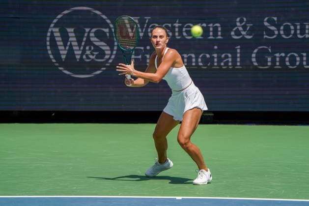 Cincinnati Open: Second And Third Round Matches Marta Kostyuk is playing during her third-round match at the Cincinnati Open tennis tournament in Mason, Ohio, on August 16, 2024. Mason Ohio United States  Copyright: xJasonxWhitmanx originalFilename:whitman-cincinna240816_np7m7.jpg