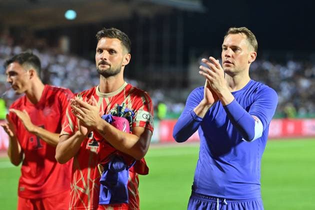 from right Manuel NEUER Goalkeeper Bayern Muenchen , Sven ULREICH,Goalkeeper Bayern Muenchen after the match Soccer DFB Cup 1 round SSV Ulm 1846 FC Bayern Muenchen 0 4 on 16 08 2024, DONAUSTADION Season 2024 2025,