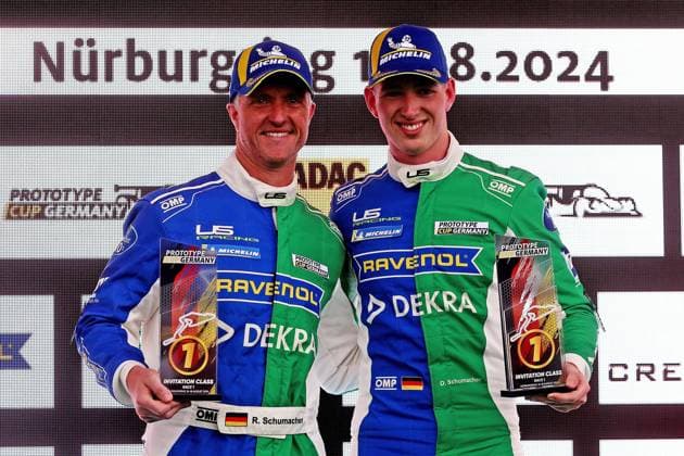 Bilder des Jahres 2024, Sport 08 August Sport Themen der Woche KW33 Sport Bilder des Tages 17.08.2024, xsvx, Motorsport DTM Saison 2024,DTM Rennen Nürburgring emspor, v.l. Ralf Schumacher (US Racing), Ligier-LMP3-Prototyp jubelt ueber den Sieg mit David Schumacher (US Racing) Ligier-LMP3-Prototyp Siegerehrung Podium (DTM REGULATIONS PROHIBIT ANY USE OF PHOTOGRAPHS as IMAGE SEQUENCES and or QUASI-VIDEO) Nürburg *** 17 08 2024, xsvx, Motorsport DTM Saison 2024,DTM Rennen Nürburgring emspor, v l Ralf Schumacher US Racing , Ligier LMP3 Prototyp jubilates over the victory with David Schumacher US Racing Ligier LMP3 Prototyp Siegerehrung Podium DTM REGULATIONS PROHIBIT ANY USE OF PHOTOGRAPHS as IMAGE SEQUENCES and or QUASI VIDEO Nürburg