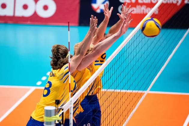 240817 Swedens Oskar von Sydow, Jacob Ekman and Viktor Lindberg during the mens European Championship qualifying volleyball match between Sweden and Switzerland on August 17, 2024 in Habo  Copyright: AXELxBOBERG BB240817AX041