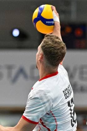 VOLLEYBALL - CEV EuroVolley 2026 quali HARTBERG,AUSTRIA,17.AUG.24 - VOLLEYBALL - CEV EuroVolley 2026, men, qualification, OEVV international match, Länderspiel, Nationalmannschaft Austria vs Azerbaijan. Image shows Alexander Berger (AUT) during warm-up.  GEPAxpictures xAvnixRetkoceri