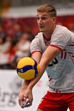 VOLLEYBALL - CEV EuroVolley 2026 quali HARTBERG,AUSTRIA,17.AUG.24 - VOLLEYBALL - CEV EuroVolley 2026, men, qualification, OEVV international match, Länderspiel, Nationalmannschaft Austria vs Azerbaijan. Image shows Mathaeus Jurkovics (AUT) during warm-up.  GEPAxpictures xAvnixRetkoceri