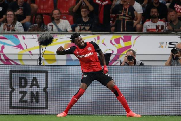 Sport Bilder des Tages LEVERKUSEN - Edmond Tapsoba of Bayer 04 Leverkusen celebrates 1-0 during the DFL-Super Cup match between Bayer 04 Leverkusen and VfB Stuttgart at BayArena on August 17, 2024 in Leverkusen, Germany. ANP Hollandse Hoogte BART STOUTJESDIJK Bundesliga 2024 25 xVIxANPxSportx xBartxStoutjesdijkxIVx 506182806 originalFilename: 506182806.jpg